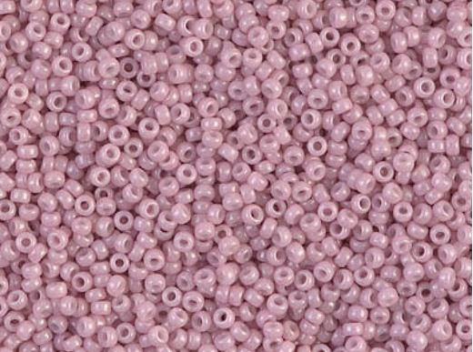 

Мiyuki 15/0 круглий 0599 Opaque Antique Rose Luster (5 г.)