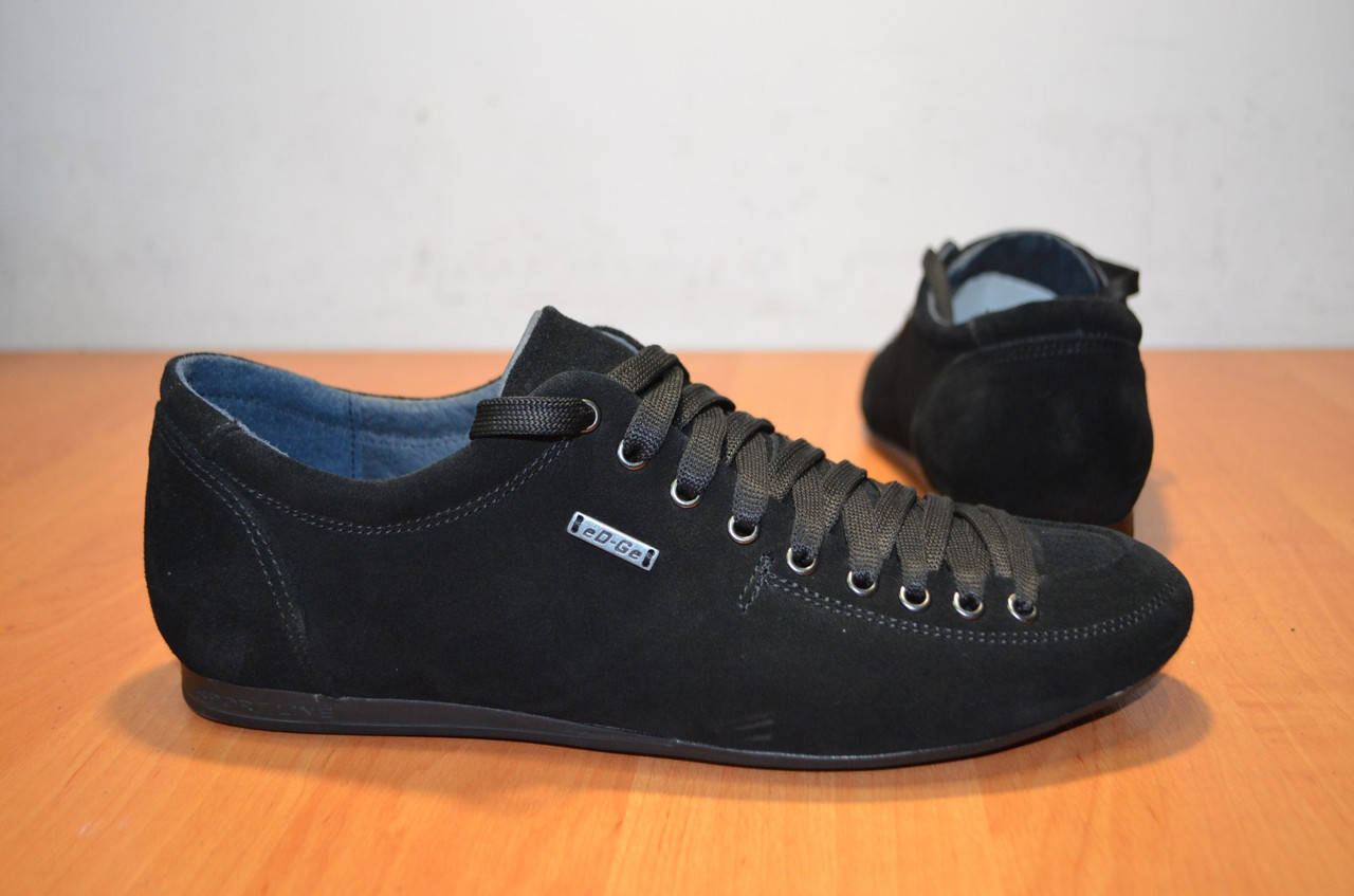 

Туфли ,,Ring".Замшевые мужские туфли.Размеры 43 и 44. 44, Черный