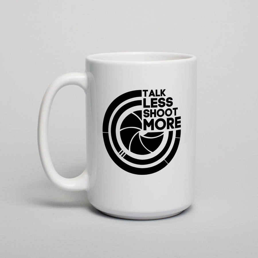 Чашка з написом керамічна біла з принтом "Talk less, shoot more", 420 мл Підійде на подарунок другові, парубку