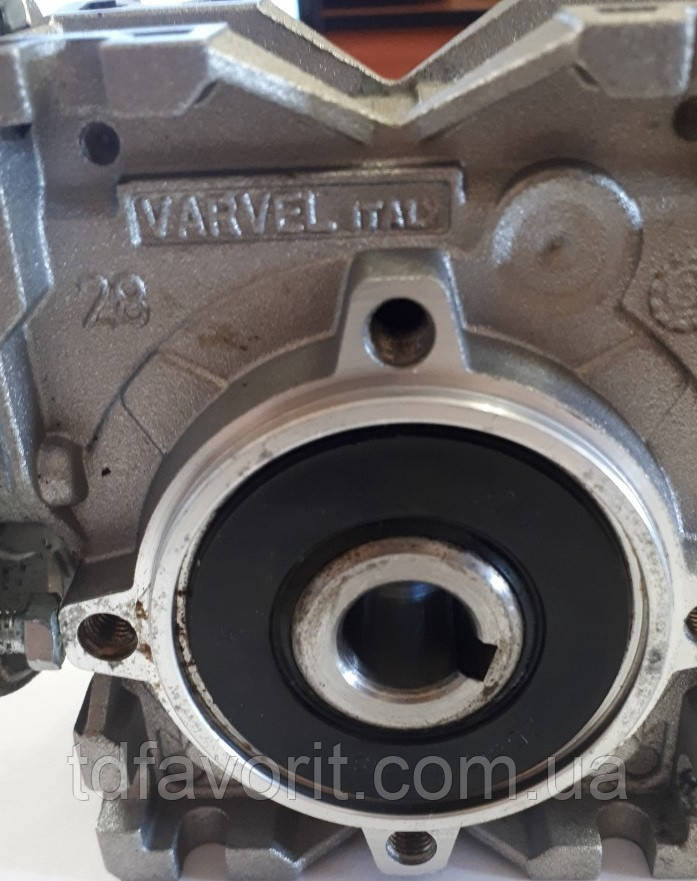 Редуктор черв'ячний Varvel SRT 28 1:56 G3 AC14