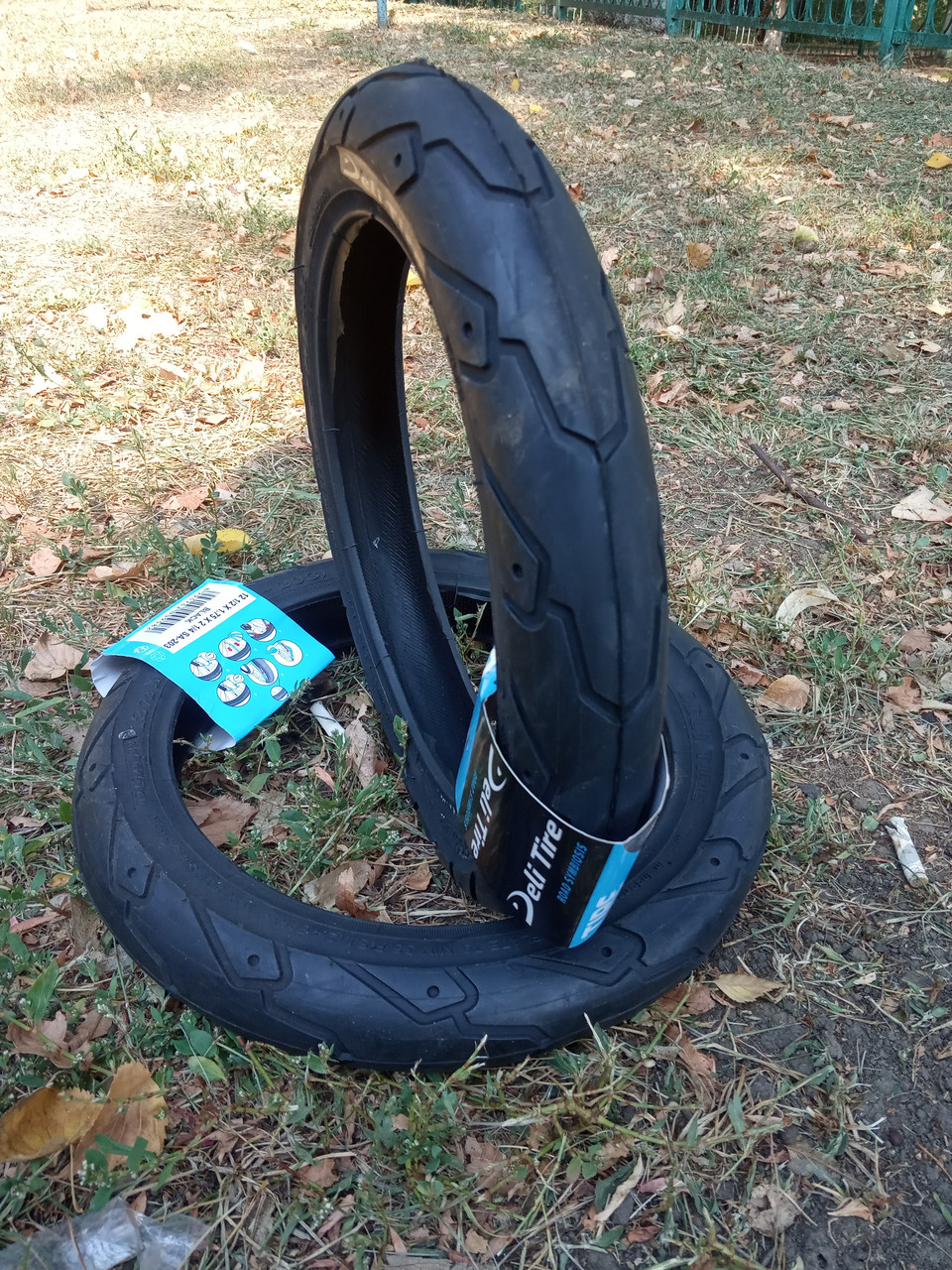Покришка велосипедна 12 1/2х1.75х2 1/4 (47-203)"DELI TIRE" SA-203