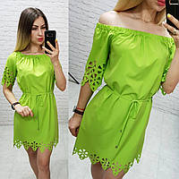 Платье летнее свободное выбитый рисунок цвет яблока / яркий зеленый