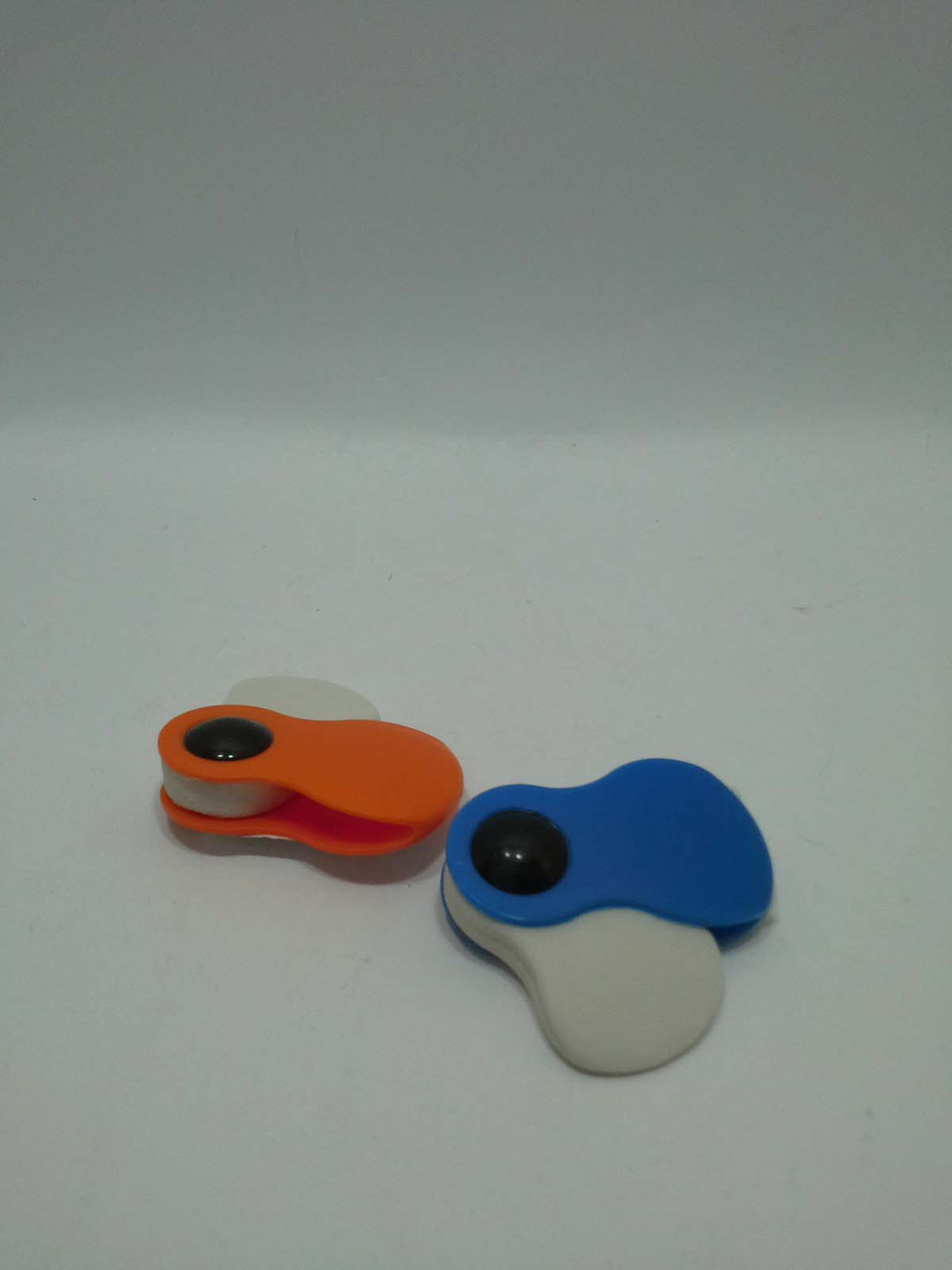 Канц Centrum Гумка "Erasers" серт. каучук, в пласт. тримач. 84686
