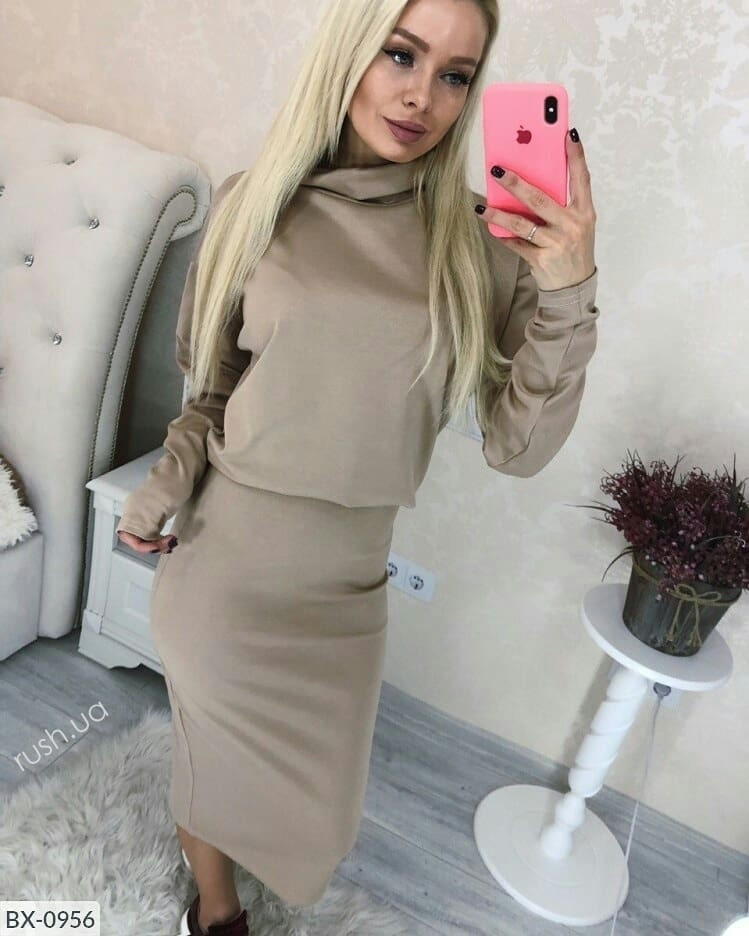Жіночий костюм зі спідницею демісезонний