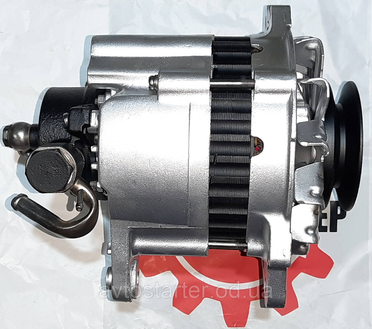 Генератор бу NISSAN Sunny 1.7 D NISSAN Laurel 2.8 D з насосом, фото 1