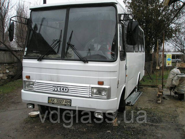 Iveco Otoyol лобове скло