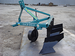 Плуг навісний трикорпусний 320 Каменець (лівий)