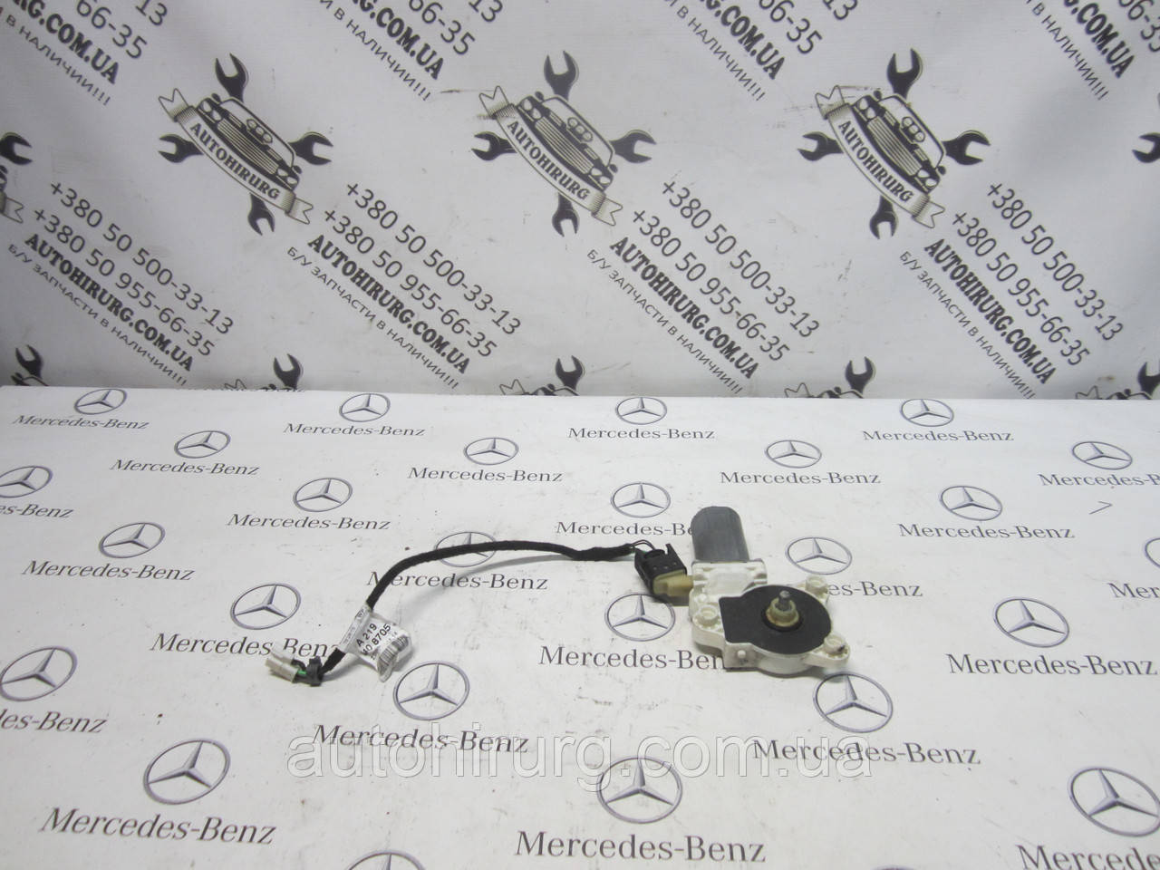 Моторчик заднього лівого склопідіймача MERCEDES-BENZ w219 cls-class (A2198200542 / 0130821433)