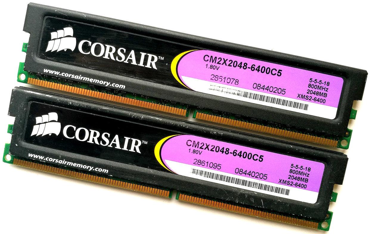 Ігрова оперативна пам'ять Corsair DDR2 4Gb (2Gb+2Gb) 800MHz PC2 6400U CL5 1.8V (CM2X2048-6400C5) Б/В