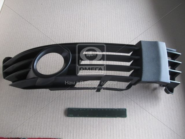 Решітка бампера права VOLKSWAGEN PASSAT B5 Фольксваген Пасат Б5 2000-2005 (пр-во TEMPEST) 051 0609 910
