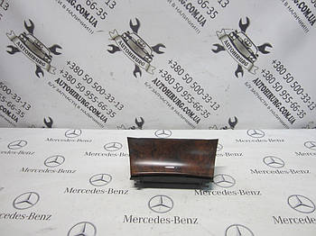 Пепельниця Mercedes-Benz W211 E-Class (A2118101330)