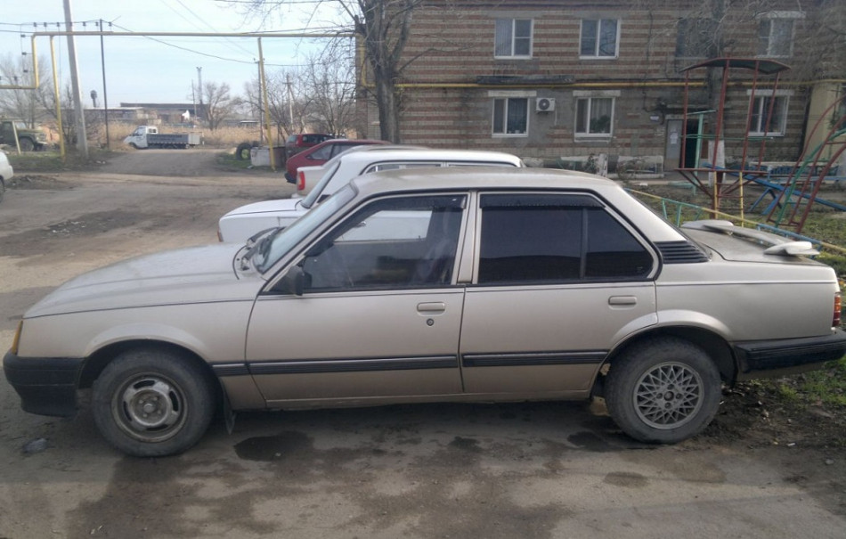 Дефлектори вікон (вітровики) OPEL Ascona C 1981-1988 Cobra tuning O11881