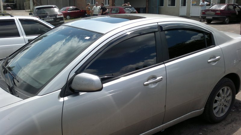 Дефлектори вікон (вітровики) MITSUBISHI Galant IX Sd 2004 Cobra tuning M40304