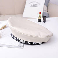 Жіночий бере з екошкіри New York лаковий білий