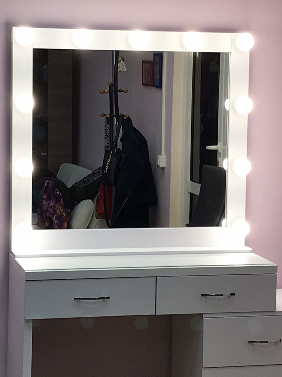 Место визажиста Milan ДСП Белое зеркало в раме 11 ламп, ручки Эстет (Markson TM) - фото 3 - id-p1006232021