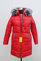 Зимова червона куртка до 66 розміру