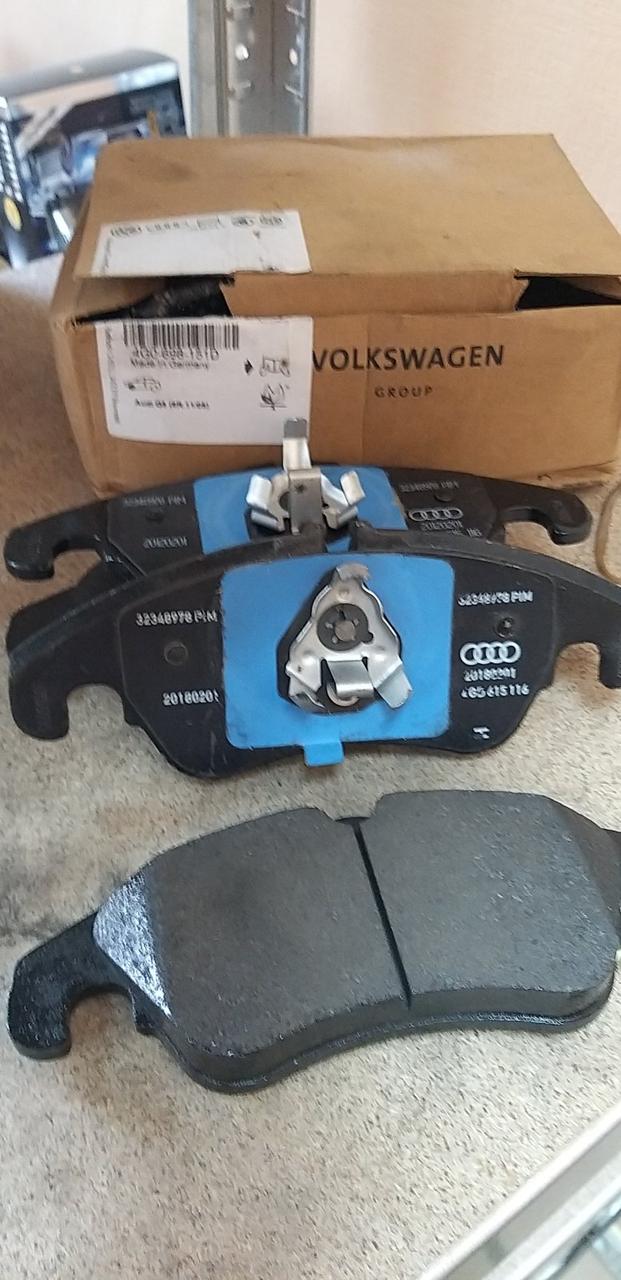 Колодки гальмівні ПЕРЕДАННЯ AUDI A4/S4 07-14, AUDI A5/S5 07-, AUDI A6 11-, AUDI A7 10-, AUDI Q5 08- 4G0698151