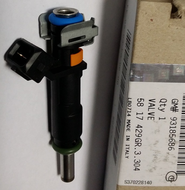 Форсунка топливная GM 93185686 Z18XER A18XER OPEL Astra-H/J