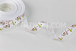 Стрічка репсова новорічна з ялинками та сніговиками на білому, ширина 12 мм