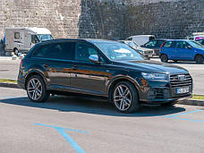 AUDI Q7 2015-