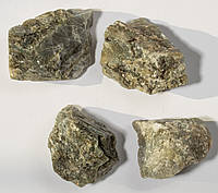 Лабрадорит натуральні мінерали. Загальна вага 250 грам. Мадагаскар