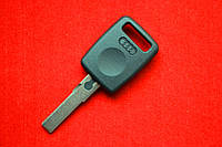 Ключ AUDI з місцем під чип HU66 вигляд No1 Оригінал