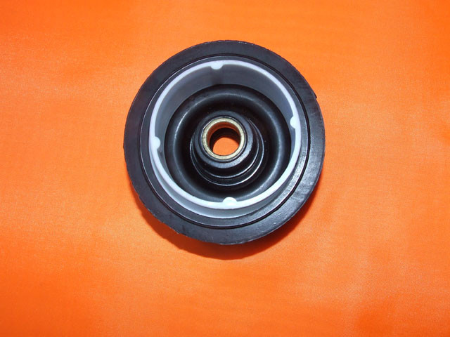 Сальник Daewoo, Saturn D=83 мм, кріплення під закрутку, фото 1