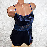 Розмір L (46). Красива атласна синя піжама, комплект для сну двійка, майка та шорти з мереживом, фото 3