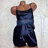 Розмір L (46). Красива атласна синя піжама, комплект для сну двійка, майка та шорти з мереживом, фото 4
