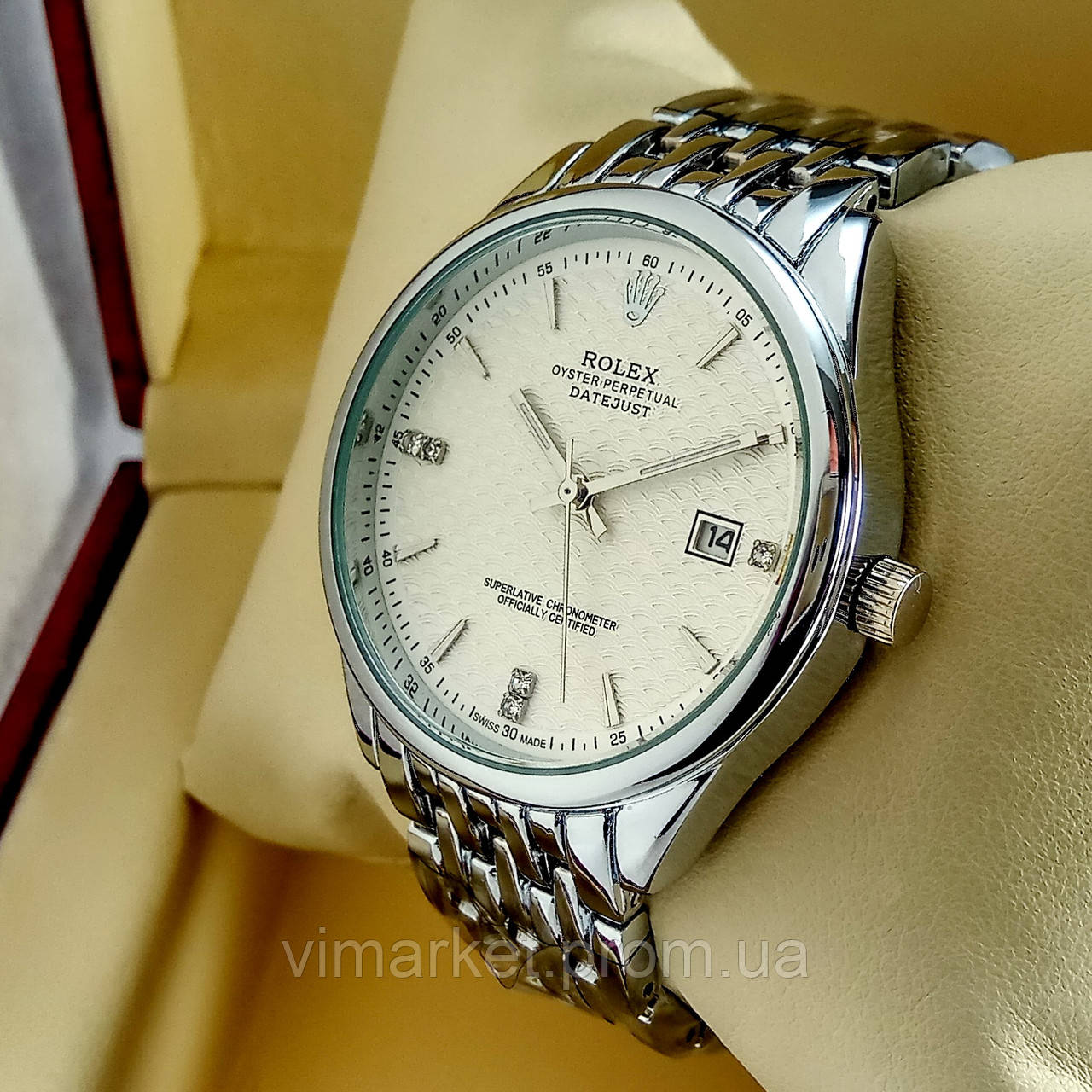 Кварцові наручні годинники Rolex B144 срібного кольору з срібним циферблатом з датою на браслеті металеви