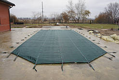 Захисне накриття для вуличного басейну