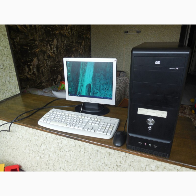 Б/В, комп'ютер у зборі, Intel Core 2 Duo, 2 ядра, ОЗП 6 ГБ, HDD 320 ГБ, монітор 17"