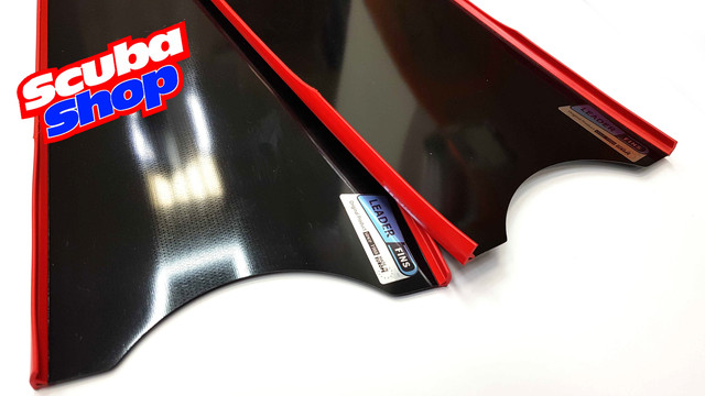 Лопаті Leaderfins Stereoblades Waves Black (100% скло) жорсткість Soft Лопаті Leaderfins Stereoblades Waves Black (100% скло) жорсткість Soft