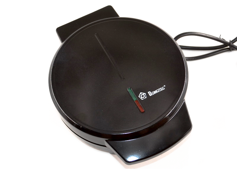 Вафельница Domotec MS 7710, чорний