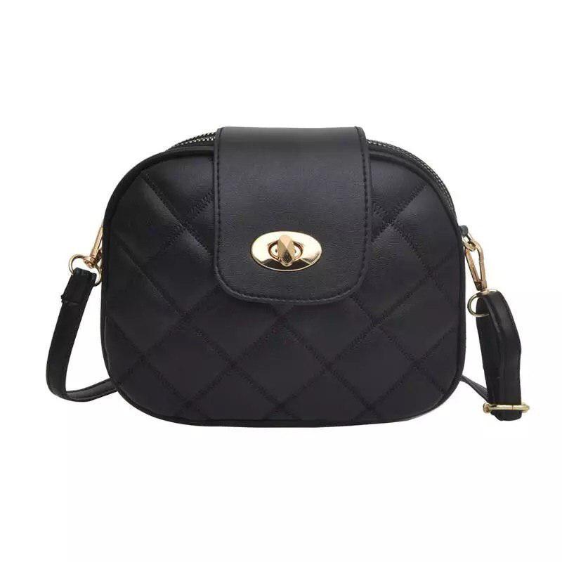 Жіноча чорна сумочка стьобана, фото 1