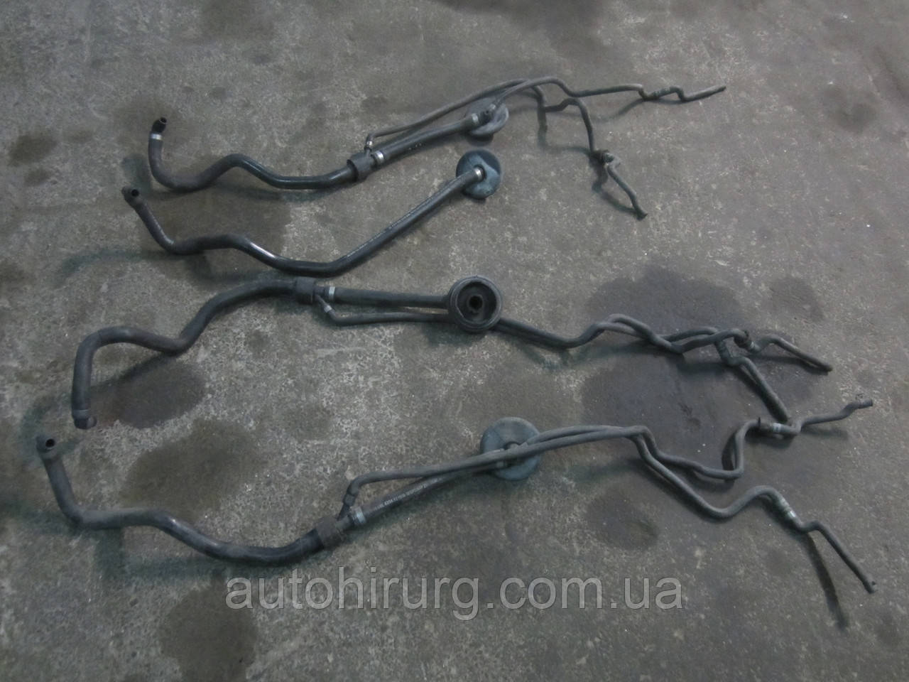 Патрубок води MERCEDES-BENZ W211 e-class (A2118300196), фото 1