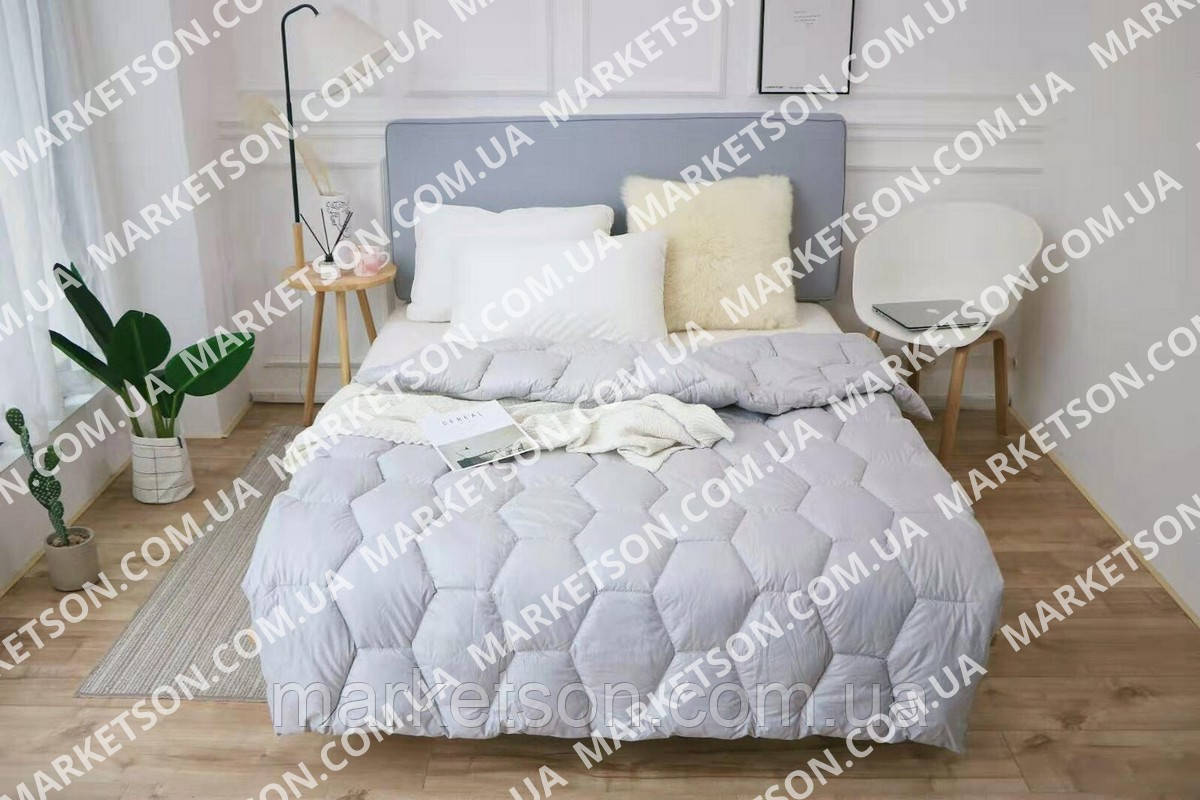 Зимова тепла ковдра 195х210. Холлофайбер.