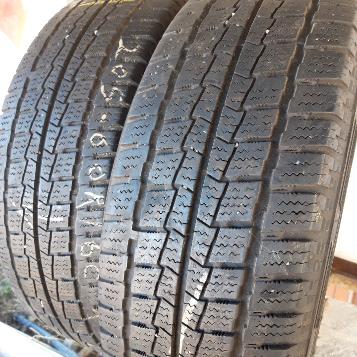 Пара зимових шин 205/60/16С Hankook