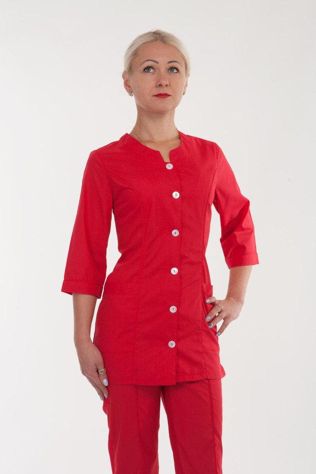 Жіночний медичний костюм червоного кольору