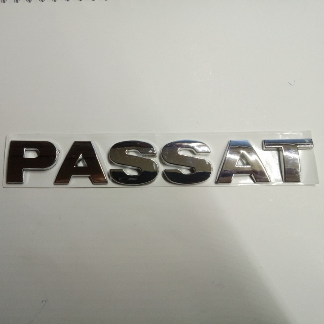 Шильдик напис Passat (В5) на кришку багажника
