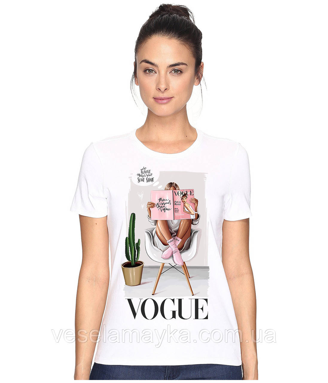Стильна жіноча футболка Vogue 2