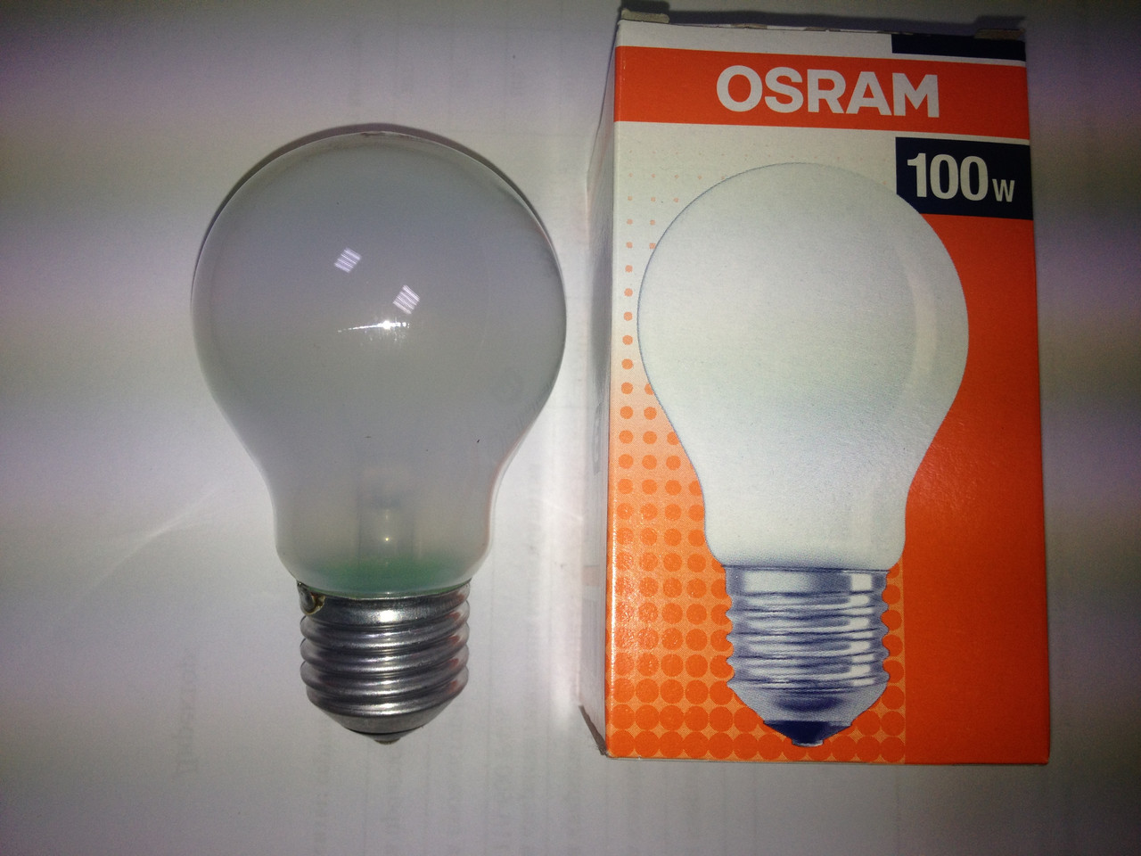 Лампа Osram CLASSIC 230-100, A E27 FROSTED