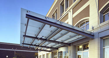 Скляні козирки та навіси