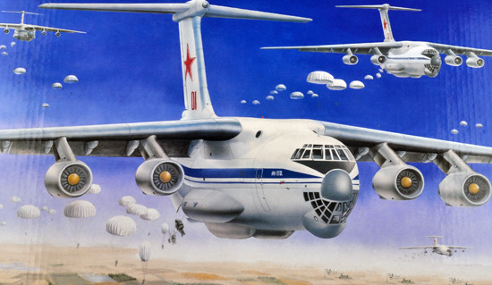Ілюшин Іл-76 транспортний літак. Збірна модель літака. 1/144 TRUMPETER 03901