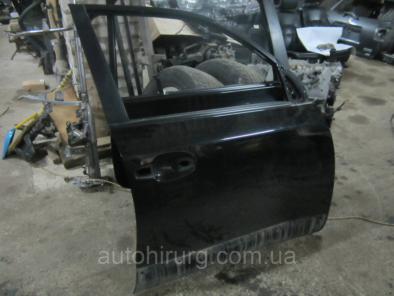 Передні права двері Toyota land cruiser 200