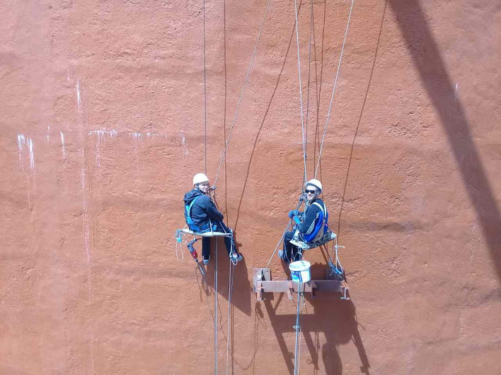 Спецроботи в важкодоступних місцях