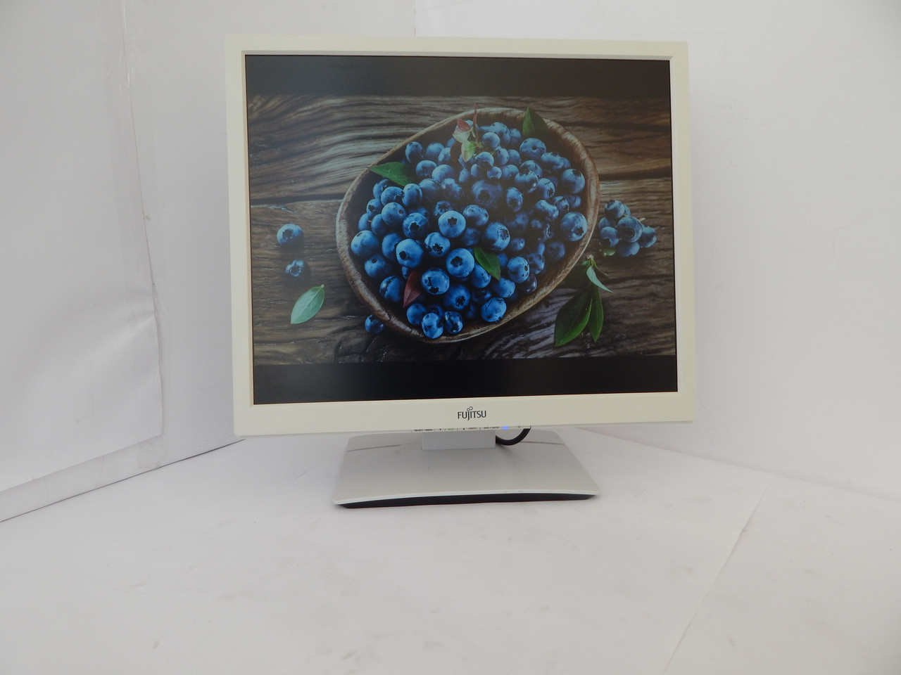 Монитор Fujitsu b19-5 eco, диагональ 19 дюймов: продажа, цена в ...