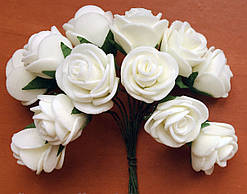 Троянди з латексу білі 2,5 см 12 шт.
