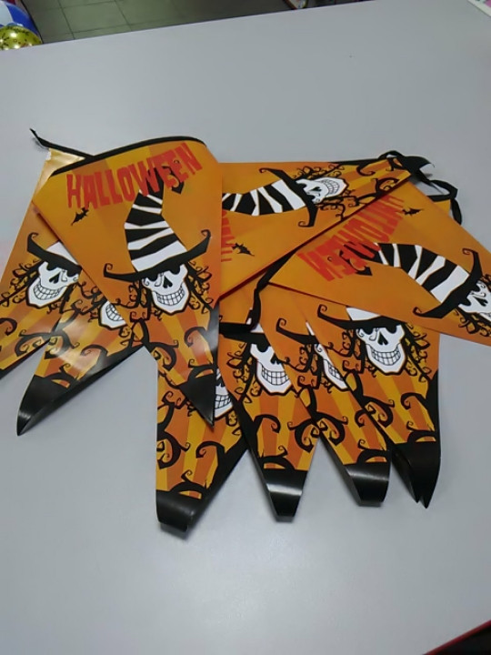 Гірлянда паперова на хелловін HELLOWEEN з малюнком скеет