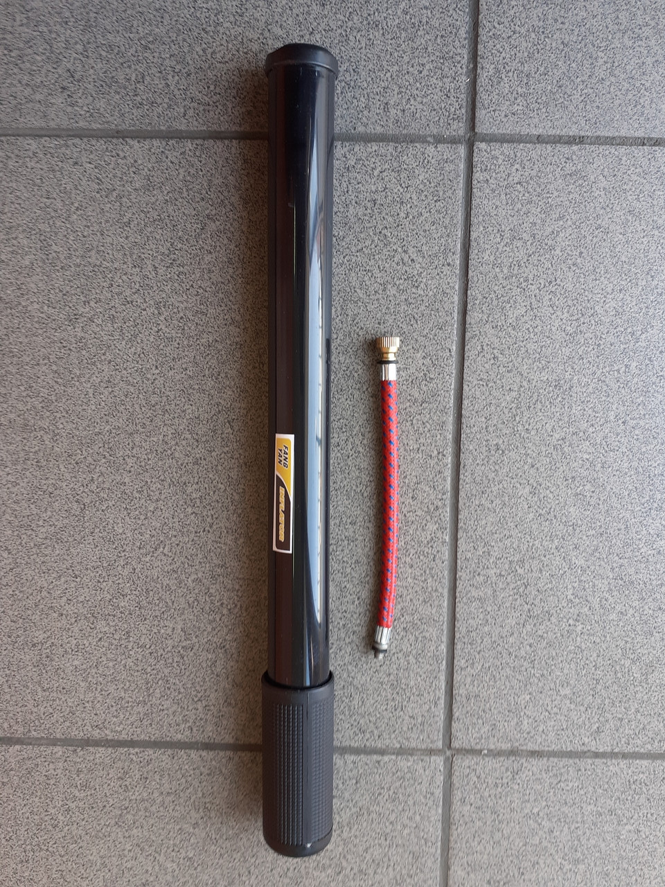 Насос ручний пластмасовий (довгий, потовщений)